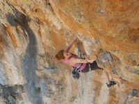 Stage escalade-yoga Kalymnos Yoga climbing camp Kalymnos with Simon Montmory and Béa Pelissier